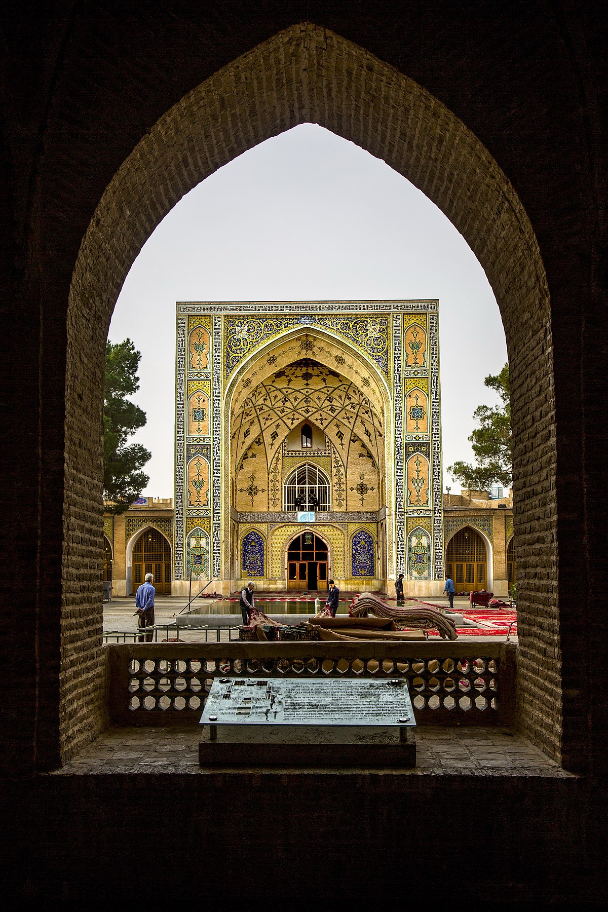 سمنان، مسجد امام ، کاشی هفت رنگ